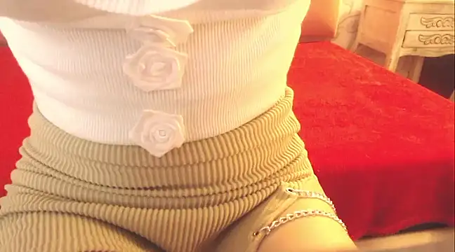 Snapshot of IvyBlueFabray chatting on March 23, 2025, 4:49 am IvyBlueFabray online show from March 23, 2025, 4:49 am