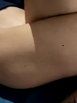 Juna8584 online show from November 3, 2025, 2:35 am