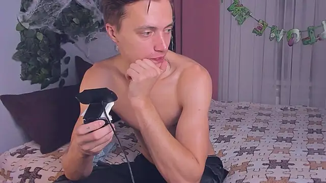 Snapshot of NigelStriker chatting on October 19, 2025, 4:46 am NigelStriker online show from October 19, 2025, 4:46 am