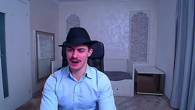 Snapshot of WilsonJules chatting on January 18, 2025, 7:37 pm WilsonJules online show from January 18, 2025, 7:37 pm