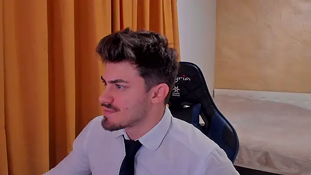 Snapshot of WilsonJules chatting on March 21, 2025, 1:23 pm WilsonJules online show from March 21, 2025, 1:23 pm