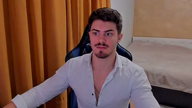 Snapshot of WilsonJules chatting on March 22, 2025, 11:53 pm WilsonJules online show from March 22, 2025, 11:53 pm