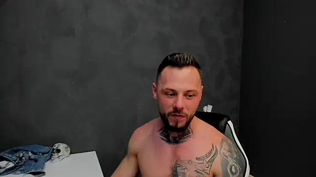 Snapshot of BrianHunts chatting on February 9, 2025, 11:58 am BrianHunts online show from February 9, 2025, 11:58 am