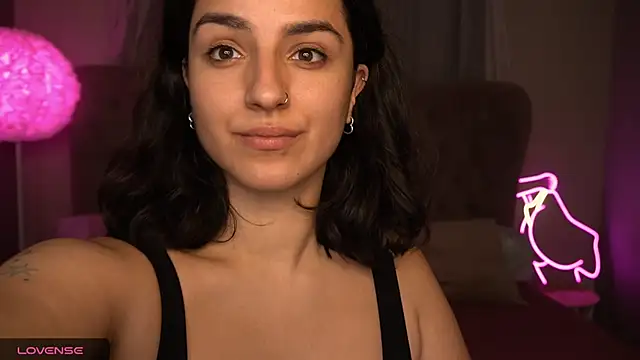 Snapshot of Daphne_Moss chatting on December 20, 2024, 8:55 pm Daphne Moss online show from December 20, 2024, 8:55 pm