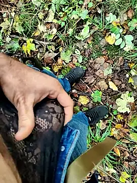 Snapshot of Boring_one chatting on October 6, 2025, 12:57 pm Boring one online show from October 6, 2025, 12:57 pm