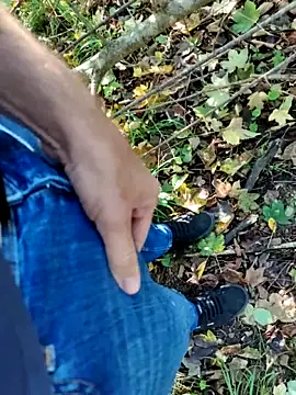 Snapshot of Boring_one chatting on October 8, 2025, 12:25 pm Boring one online show from October 8, 2025, 12:25 pm