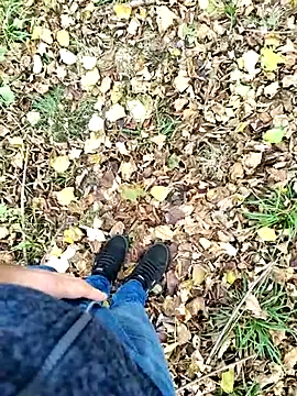 Snapshot of Boring_one chatting on October 29, 2025, 1:35 pm Boring one online show from October 29, 2025, 1:35 pm