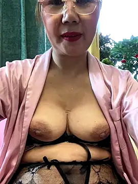 Snapshot of honghong666 chatting on September 16, 2025, 7:42 am honghong666 online show from September 16, 2025, 7:42 am