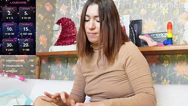 Snapshot of SophieBush chatting on February 23, 2025, 5:56 am SophieBush online show from February 23, 2025, 5:56 am