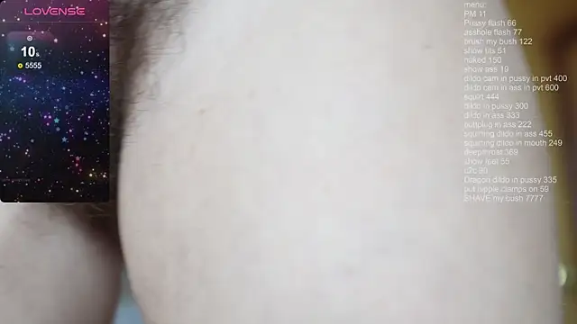 Snapshot of SophieBush chatting on November 17, 2025, 7:47 am SophieBush online show from November 17, 2025, 7:47 am