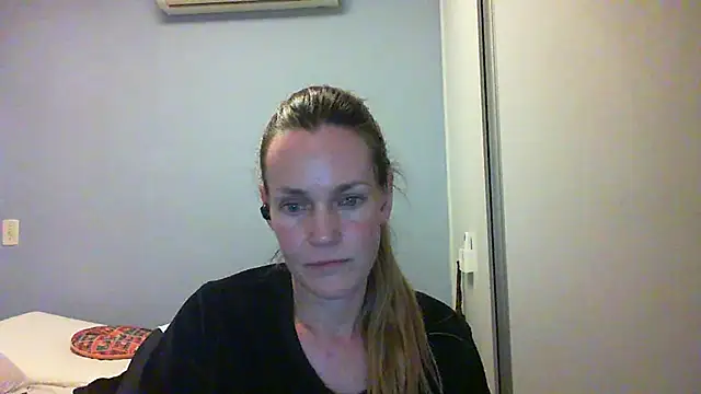 Annylove1 online show from October 13, 2025, 12:21 am