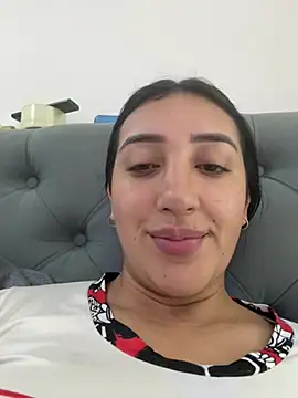 Snapshot of Hannahoff chatting on February 8, 2025, 10:19 pm Hannahoff online show from February 8, 2025, 10:19 pm