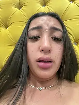 Snapshot of Hannahoff chatting on March 21, 2025, 4:17 am Hannahoff online show from March 21, 2025, 4:17 am