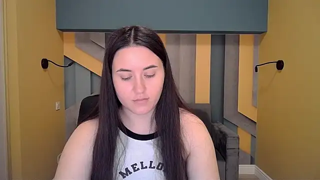 Snapshot of Roxie_Bradley chatting on December 6, 2024, 7:43 am Roxie Bradley online show from December 6, 2024, 7:43 am