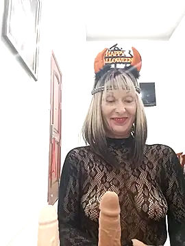 Snapshot of Eliza_Wendy chatting on October 27, 2025, 1:31 am Eliza Wendy online show from October 27, 2025, 1:31 am