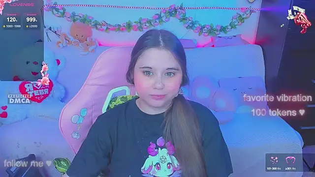 Snapshot of Lolisuccub chatting on October 6, 2025, 8:17 pm Lolisuccub online show from October 6, 2025, 8:17 pm