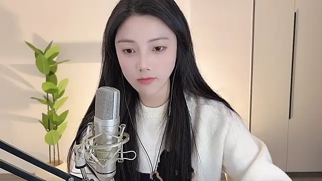 Snapshot of HaagenDazs_ chatting on February 21, 2025, 1:11 pm HaagenDazs  online show from February 21, 2025, 1:11 pm