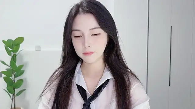 Snapshot of HaagenDazs_ chatting on September 17, 2025, 1:02 pm HaagenDazs  online show from September 17, 2025, 1:02 pm