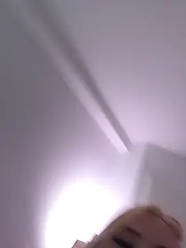 Snapshot of AnjaAmelia chatting on December 22, 2024, 5:42 pm AnjaAmelia online show from December 22, 2024, 5:42 pm