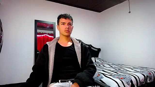 Snapshot of Deiby_casas chatting on January 30, 2025, 5:52 am Deiby casas online show from January 30, 2025, 5:52 am