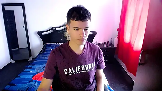 Snapshot of Deiby_casas chatting on February 25, 2025, 6:09 pm Deiby casas online show from February 25, 2025, 6:09 pm