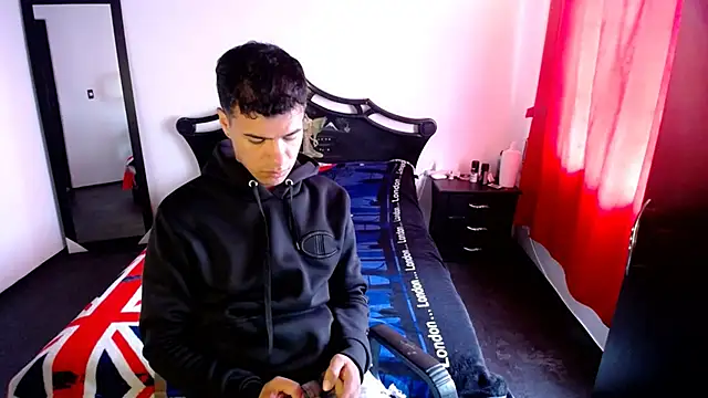 Snapshot of Deiby_casas chatting on February 27, 2025, 2:21 pm Deiby casas online show from February 27, 2025, 2:21 pm