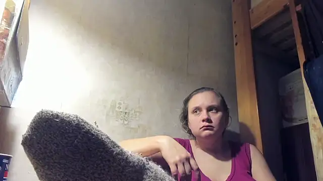 Snapshot of FrumCake chatting on March 4, 2025, 11:00 pm FrumCake online show from March 4, 2025, 11:00 pm