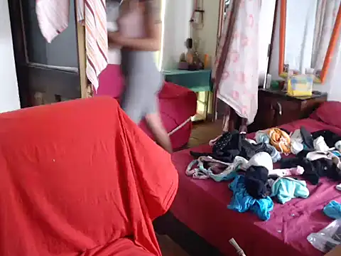 Snapshot of deftoolceles chatting on January 18, 2025, 8:30 pm deftoolceles online show from January 18, 2025, 8:30 pm