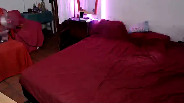 Snapshot of deftoolceles chatting on February 5, 2025, 1:11 pm deftoolceles online show from February 5, 2025, 1:11 pm