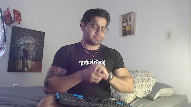 Snapshot of _Coddygold_ chatting on December 27, 2024, 12:34 pm  Coddygold  online show from December 27, 2024, 12:34 pm