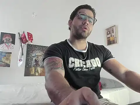 Snapshot of _Coddygold_ chatting on December 31, 2024, 12:25 pm  Coddygold  online show from December 31, 2024, 12:25 pm