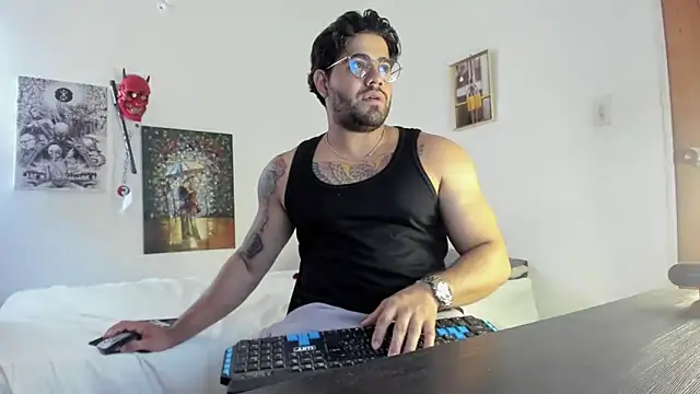 Snapshot of _Coddygold_ chatting on January 5, 2025, 2:41 pm  Coddygold  online show from January 5, 2025, 2:41 pm