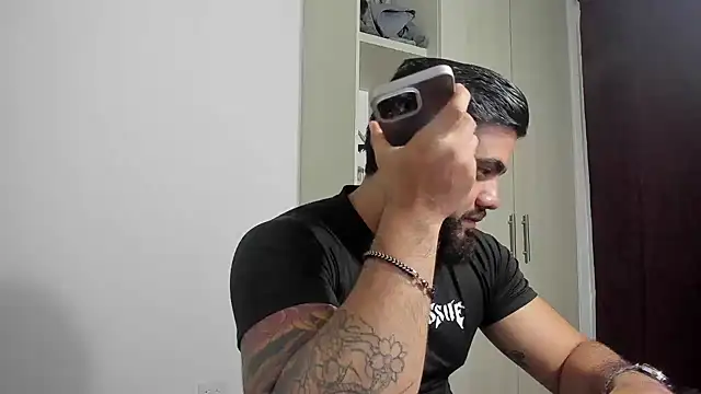 Snapshot of _Coddygold_ chatting on October 28, 2025, 12:09 pm  Coddygold  online show from October 28, 2025, 12:09 pm