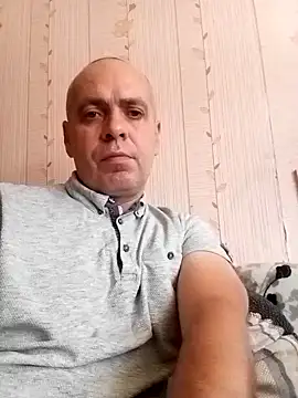 Snapshot of Robertvirt chatting on September 14, 2025, 12:48 pm Robertvirt online show from September 14, 2025, 12:48 pm