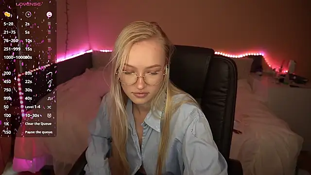 Snapshot of AmandaFiree chatting on September 28, 2025, 10:31 am AmandaFiree online show from September 28, 2025, 10:31 am