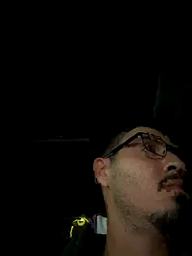 Snapshot of Bbyboyivan chatting on October 26, 2025, 5:35 am Bbyboyivan online show from October 26, 2025, 5:35 am