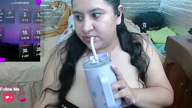 Snapshot of EMILY-NESSA chatting on September 16, 2025, 1:56 pm EMILY-NESSA online show from September 16, 2025, 1:56 pm