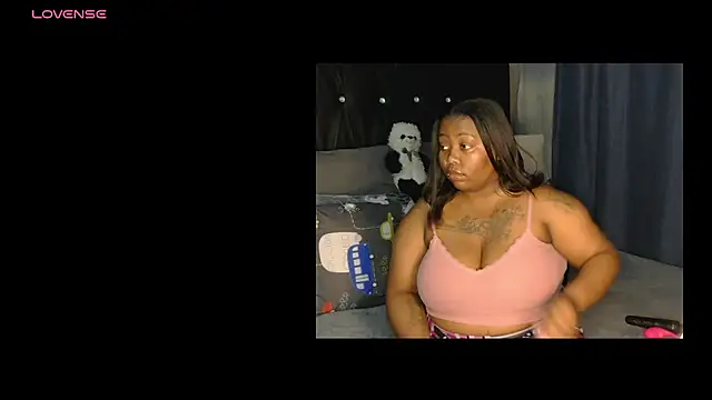 Snapshot of caramelbooty69 chatting on November 13, 2025, 6:51 pm caramelbooty69 online show from November 13, 2025, 6:51 pm