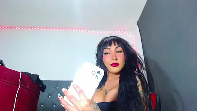 Snapshot of party_aass chatting on January 20, 2025, 12:04 am party aass online show from January 20, 2025, 12:04 am