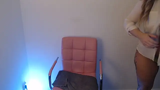 Snapshot of Selina-666 chatting on January 18, 2025, 7:59 am Selina-666 online show from January 18, 2025, 7:59 am