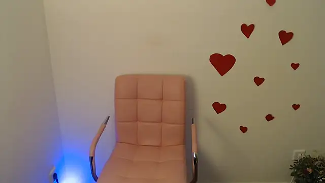 Snapshot of Selina-666 chatting on March 9, 2025, 5:22 am Selina-666 online show from March 9, 2025, 5:22 am