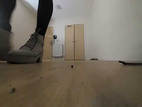 Snapshot of EmilyCD420 chatting on November 4, 2025, 1:16 am EmilyCD420 online show from November 4, 2025, 1:16 am