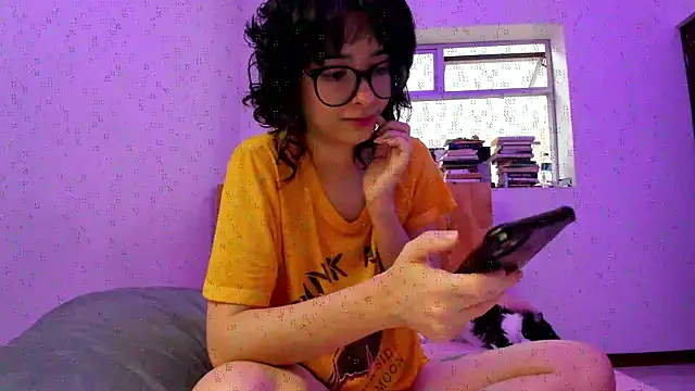 Snapshot of _Lunnaa_ chatting on September 14, 2025, 10:53 pm  Lunnaa  online show from September 14, 2025, 10:53 pm