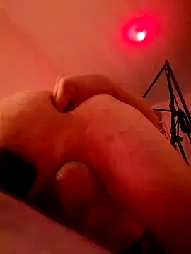 Snapshot of Manulingus chatting on September 22, 2025, 10:45 pm Manulingus online show from September 22, 2025, 10:45 pm