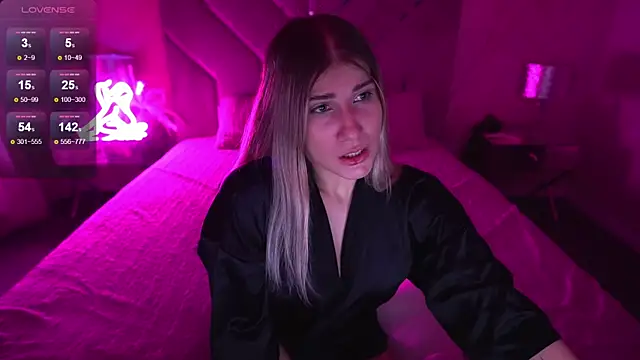 Snapshot of CassandraGood chatting on December 5, 2024, 7:27 am CassandraGood online show from December 5, 2024, 7:27 am