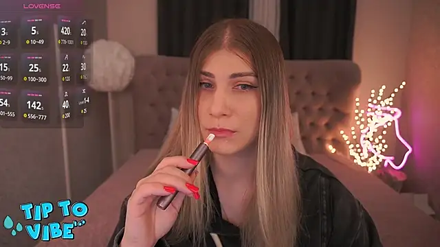 Snapshot of CassandraGood chatting on March 4, 2025, 7:51 am CassandraGood online show from March 4, 2025, 7:51 am