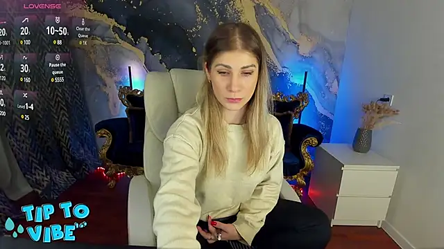 Snapshot of CassandraGood chatting on March 6, 2025, 8:27 pm CassandraGood online show from March 6, 2025, 8:27 pm