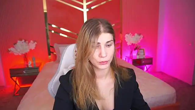 Snapshot of CassandraGood chatting on September 9, 2025, 7:41 am CassandraGood online show from September 9, 2025, 7:41 am