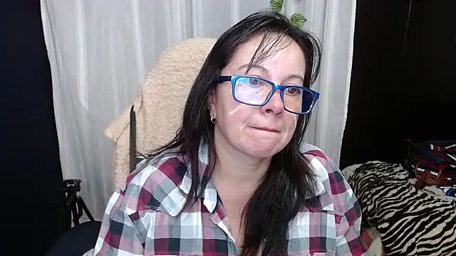 Snapshot of Sonialorens_ chatting on January 17, 2025, 8:44 pm Sonialorens  online show from January 17, 2025, 8:44 pm