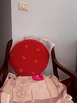 Snapshot of megan2021 chatting on September 10, 2025, 12:27 pm megan2021 online show from September 10, 2025, 12:27 pm